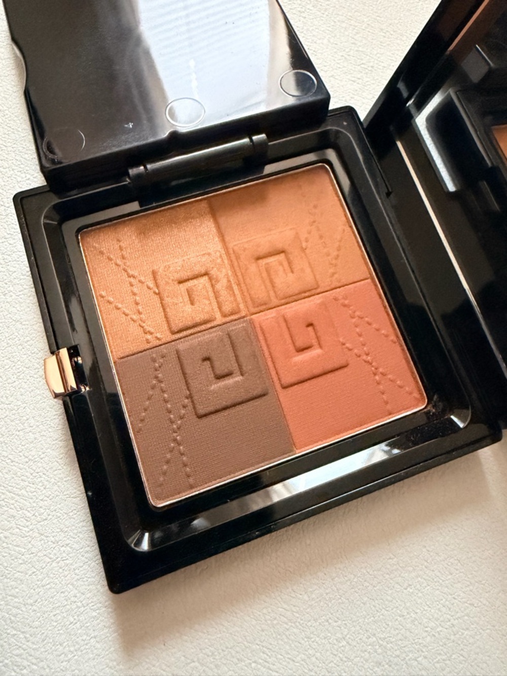 Givenchy Prisme Libre Bronzer Powder — Shades 002 & 003 - Picture 9 of 9